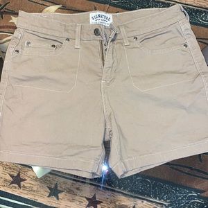 Women’s Levi shorts